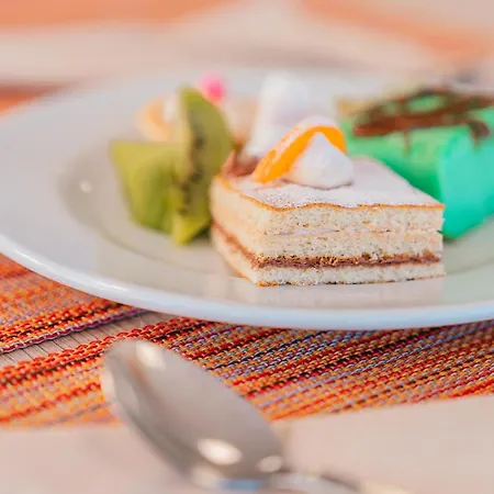 Port Europa 酒店 3*