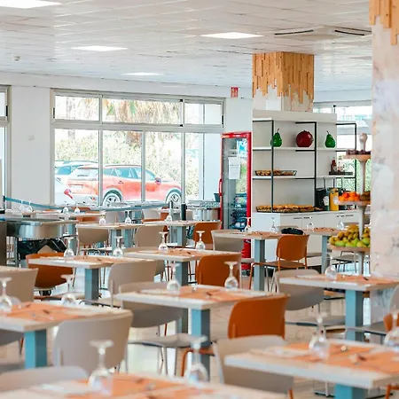 Port Europa 3* 卡尔佩