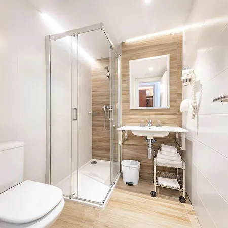 Port Europa Hotell 3*