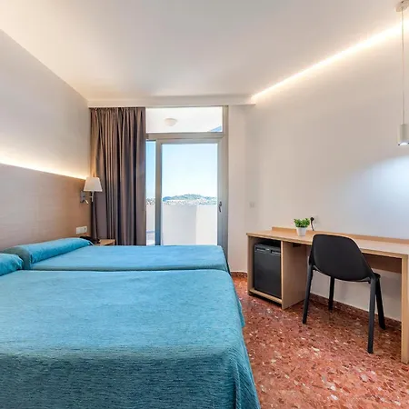 Hotel Port Europa 3*