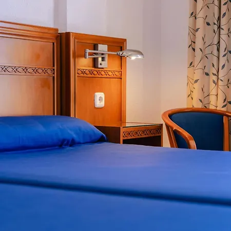 Port Europa 3* Кальпе